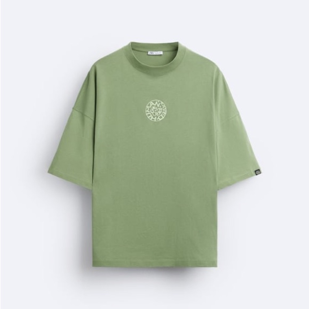 Zara T-Shirt new without tags never been wear